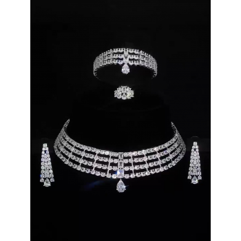 طقم مميز