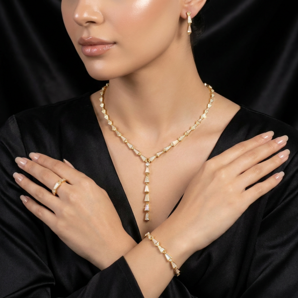 طقم مميز