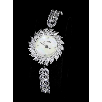 A luxurious watch with an elegant and distinctive design, plated with gold and adorned with zircon stones